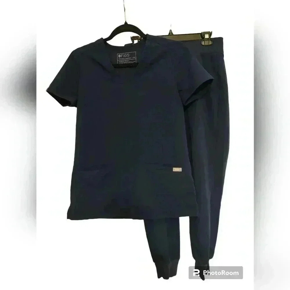 Figs VIAOLI Women's Scrub Suit Set Modern V-neck Top and Drawstring Joggers